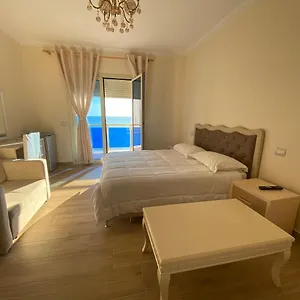 Hotel 3 Vellezerit, Durrës