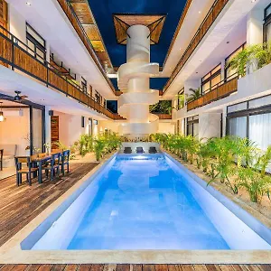 Irie Apartahotel Tulum