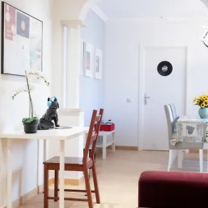 https://vinyl-flat.hotelaalgarve.com