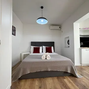 Central Studio Apartments Apartahotel Tirana